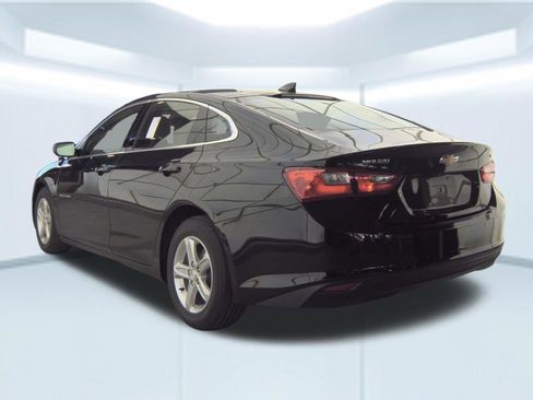 Used 2025 Chevrolet Malibu LT FWD image 4