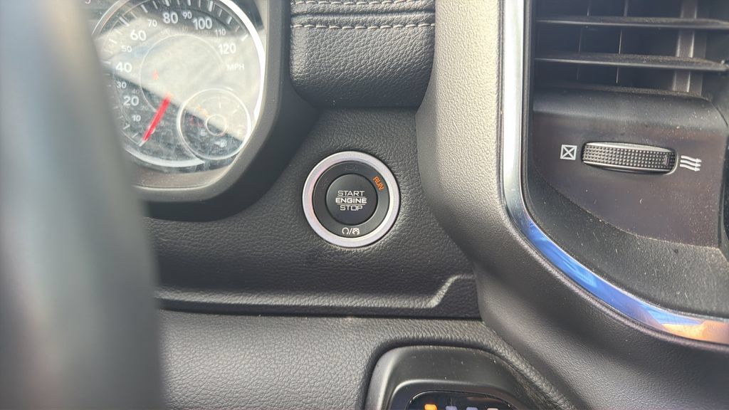 Used 2024 RAM 1500 Laramie RWD image 17