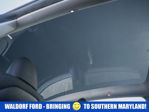 Used 2023 Tesla Model Y Performance image 33