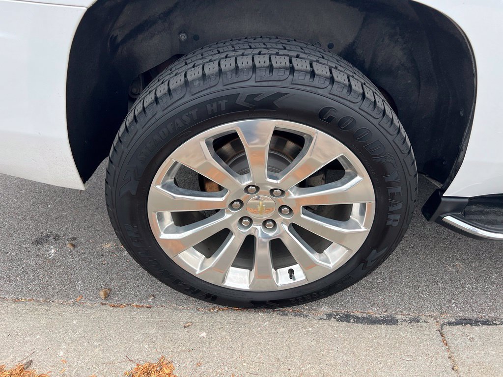 Used 2019 Chevrolet Tahoe Premier AWD/4WD image 10