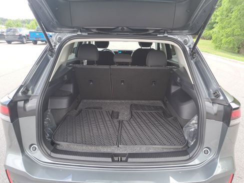 Certified 2025 Volkswagen Tiguan S AWD/4WD image 12