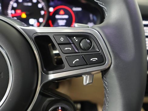 Certified 2023 Porsche Cayenne S AWD/4WD image 18