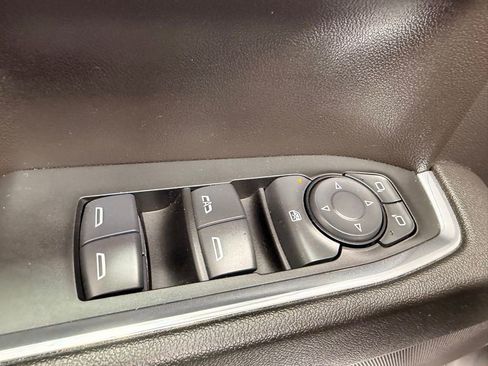 Used 2024 GMC Sierra 1500 SLE w/ Preferred Package image 26