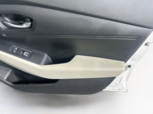 Used 2025 Honda Accord LX image 30