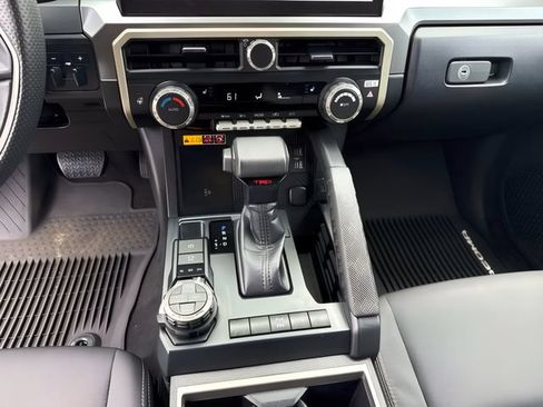 Used 2025 Toyota Tacoma TRD Off-Road w/ TRD Off Road Upgrade Package AWD/4WD image 24