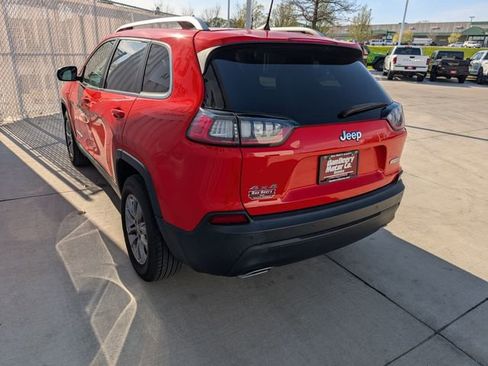 Used 2021 Jeep Cherokee Latitude Lux w/ Comfort/Convenience Group AWD/4WD image 24
