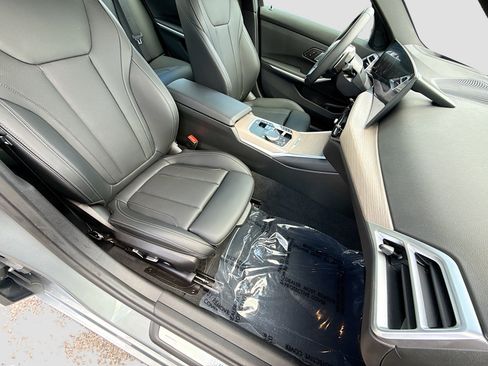 Used 2025 BMW 330i Sedan RWD image 15