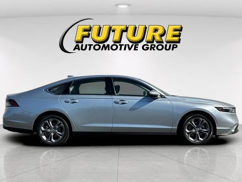 Used 2024 Honda Accord EX image 3