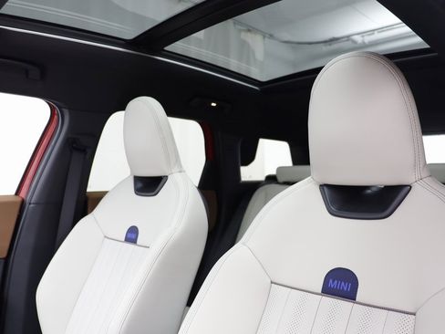 Certified 2025 MINI Cooper Countryman S image 14