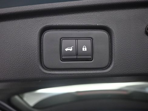 New 2026 Nissan Pathfinder SL image 18