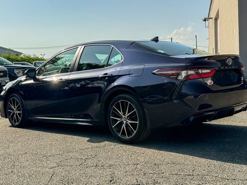 Used 2021 Toyota Camry SE w/ Cold Weather Package AWD/4WD image 5