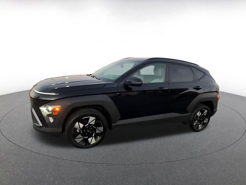 Used 2025 Hyundai Kona SEL image 8