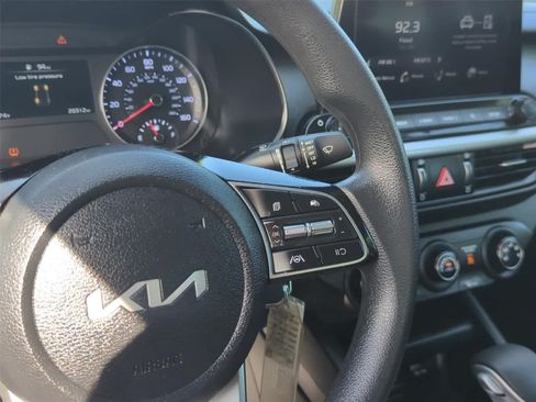 Used 2023 Kia Forte LXS w/ LXS Technology Package FWD image 18