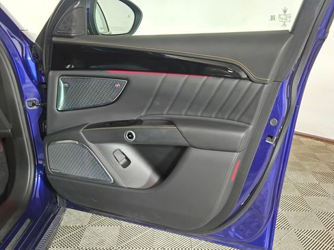 Used 2023 Maserati Grecale Modena AWD/4WD image 18