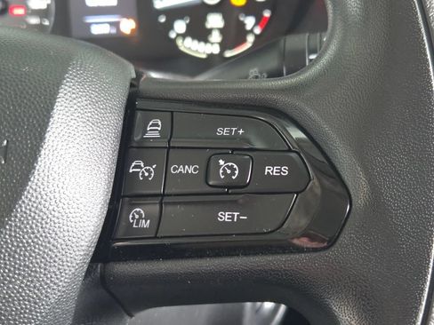 Used 2025 RAM ProMaster 2500 w/ Safety Group FWD image 8