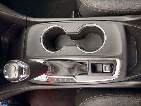 Used 2019 Chevrolet Equinox LT w/ Driver Convenience Package image 23