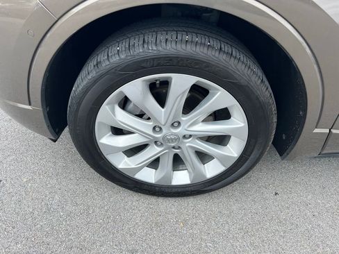Used 2018 Buick Envision Premium AWD/4WD image 12