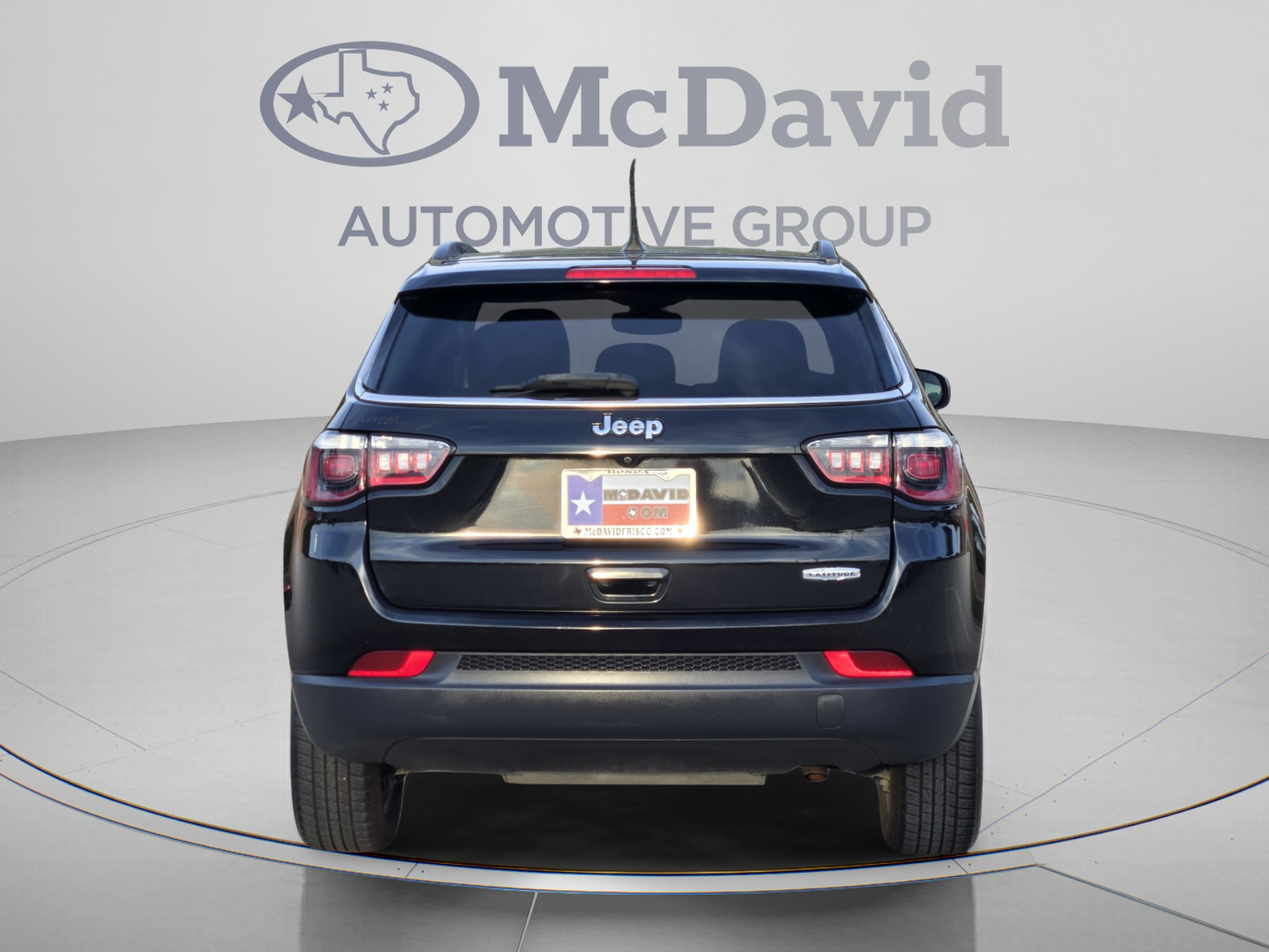 Used 2018 Jeep Compass Latitude FWD image 5