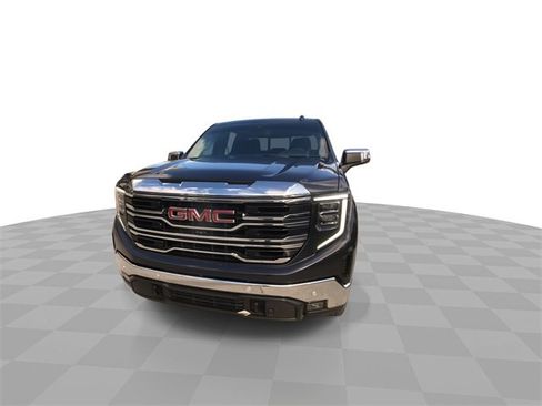 Used 2023 GMC Sierra 1500 SLT w/ SLT Premium Plus Package image 5