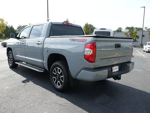Used 2021 Toyota Tundra Limited w/ Limited Premium Package AWD/4WD image 5