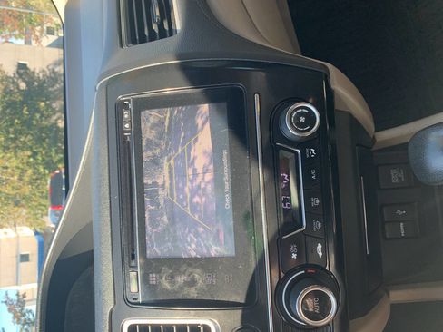 Used 2014 Honda Civic EX image 12