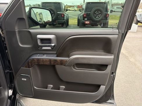 Used 2016 GMC Sierra 1500 Denali w/ Denali Ultimate Package image 22