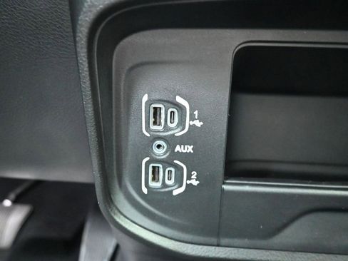 Used 2024 RAM 2500 Laramie image 30