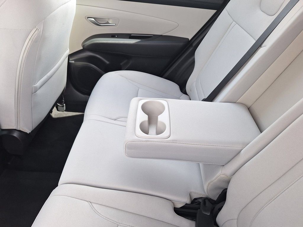 New 2025 Hyundai Tucson SE AWD/4WD image 13