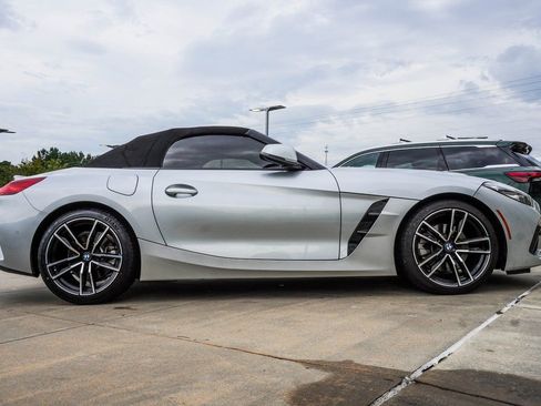 Used 2020 BMW Z4 sDrive30i w/ Executive Package image 9
