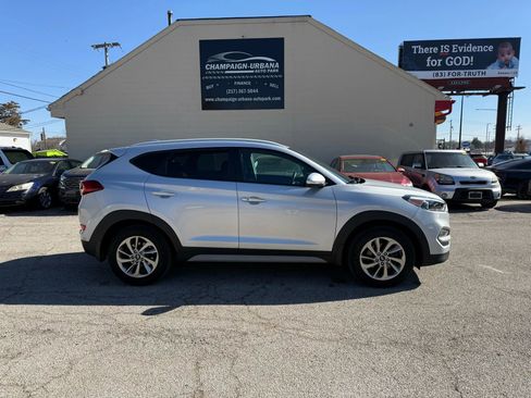 Used 2017 Hyundai Tucson SE Plus image 8