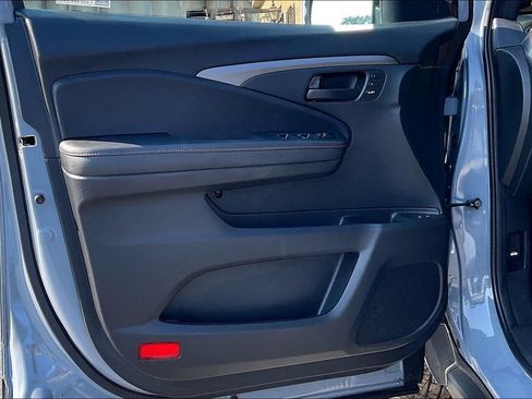 Used 2023 Honda Passport TrailSport image 22