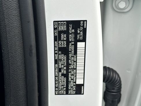 Used 2023 Volvo XC40 Recharge Plus image 29