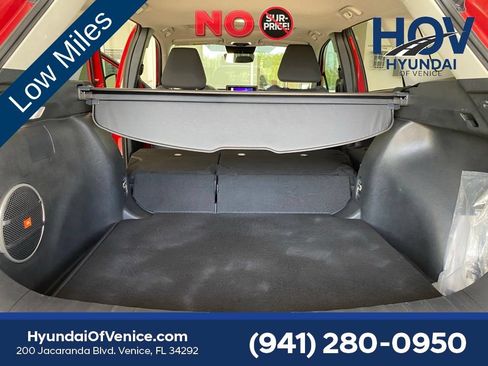 Used 2024 Toyota Corolla Cross LE w/ Moonroof Package FWD image 33