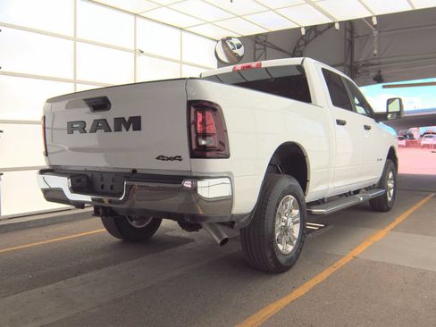 Used 2025 RAM 2500 Big Horn AWD/4WD image 4