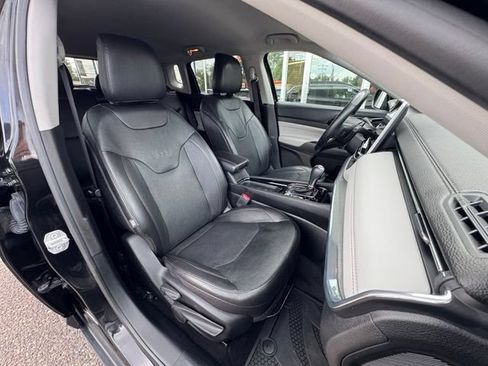 Used 2022 Jeep Compass Limited AWD/4WD image 11