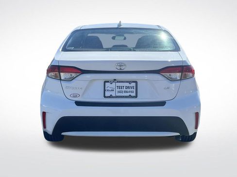 Used 2020 Toyota Corolla LE image 4