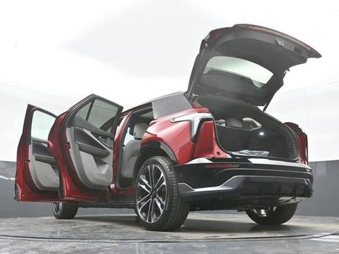 Used 2025 Chevrolet Blazer EV SS w/ LPO, All-Weather Mat Package image 57