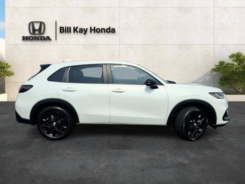 Used 2024 Honda HR-V Sport image 2