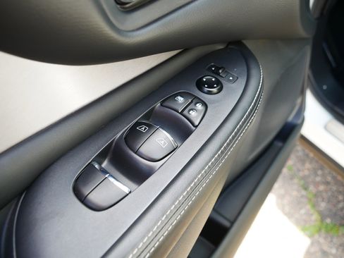 Certified 2024 Nissan Murano SL AWD/4WD image 19