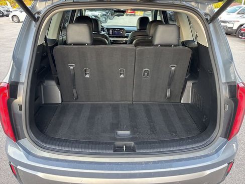 Used 2025 Kia Telluride S FWD image 49