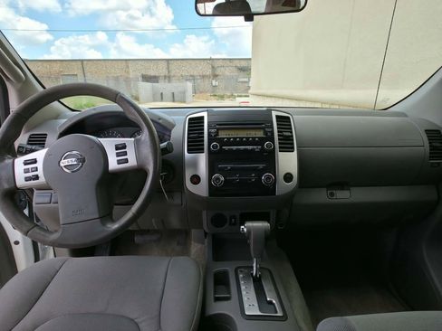 Used 2016 Nissan Frontier S image 14