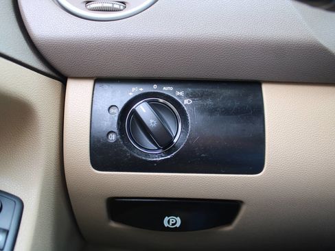 Used 2011 Mercedes-Benz ML 350 4MATIC w/ Premium 1 Pkg image 43