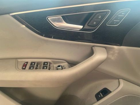 Used 2021 Audi Q7 3.0T Premium Plus AWD/4WD image 12