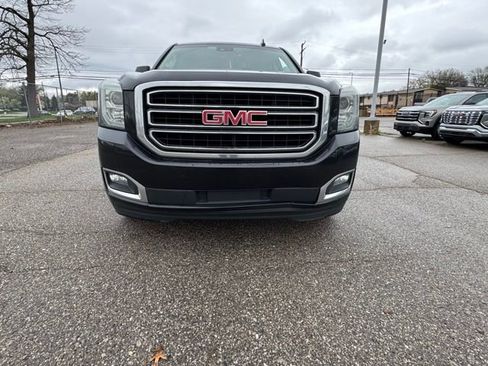 Used 2020 GMC Yukon XL SLT w/ Open Road Package AWD/4WD image 3