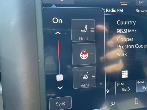 Used 2022 RAM 2500 Laramie w/ Night Edition image 16