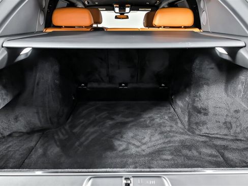 Used 2022 Rolls-Royce Cullinan AWD/4WD image 16