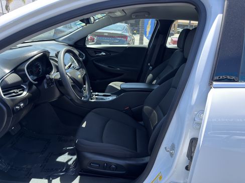Used 2024 Chevrolet Malibu LT FWD image 21