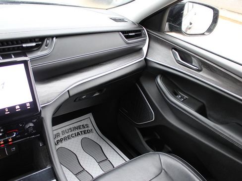 Used 2021 Jeep Grand Cherokee L Limited image 20