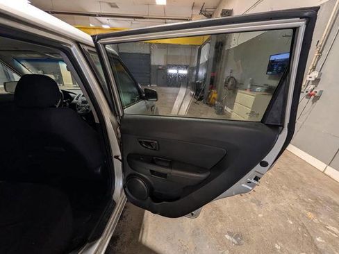Used 2012 Kia Soul FWD image 28