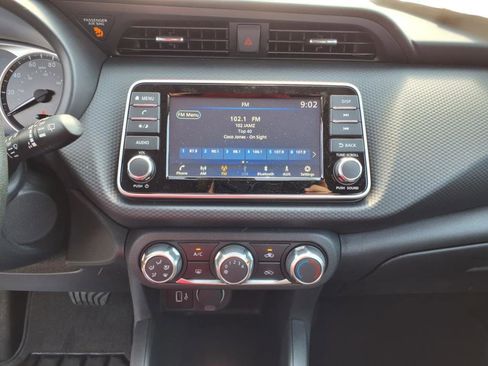 New 2025 Nissan Kicks Play S image 9